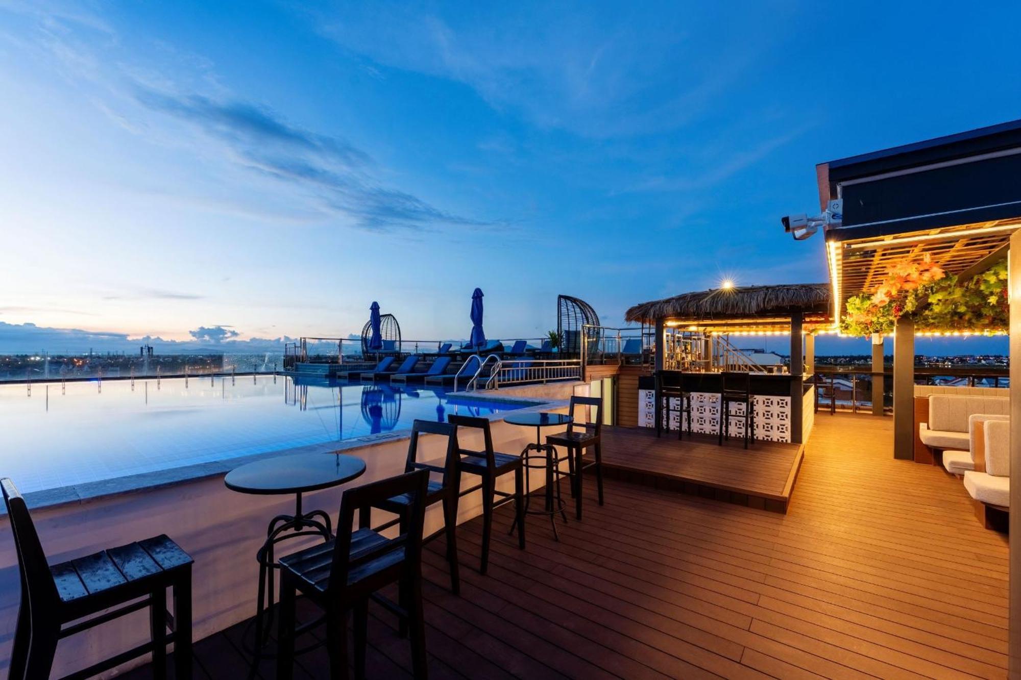 Qualia De Hotel Hoi An - Rooftop Bar City View Εξωτερικό φωτογραφία